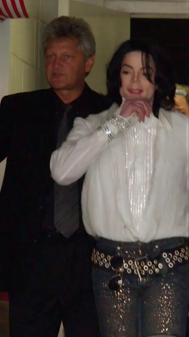 Dieter Wiesner and Michael Jackson sharing a candid moment